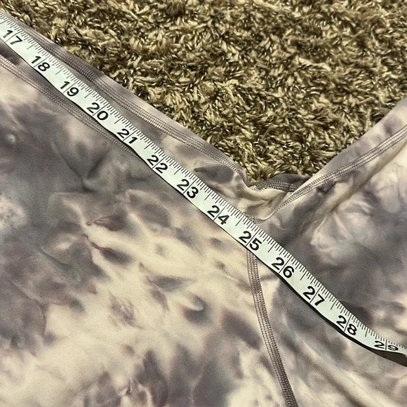 Lululemon Align Leggings Size 10 Purple Tie Dye - Picture 6 of 8